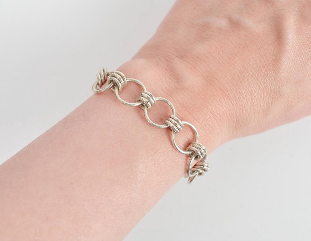 Vintage 925 Sterling Silver Multi-Ring Link Toggle Bracelet
